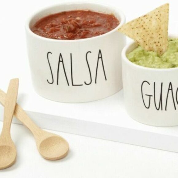 New Rae Dunn Guacamole/Salsa Bowls w/ 2 Wooden Spoons Taco Night Limited - Picture 1 of 4